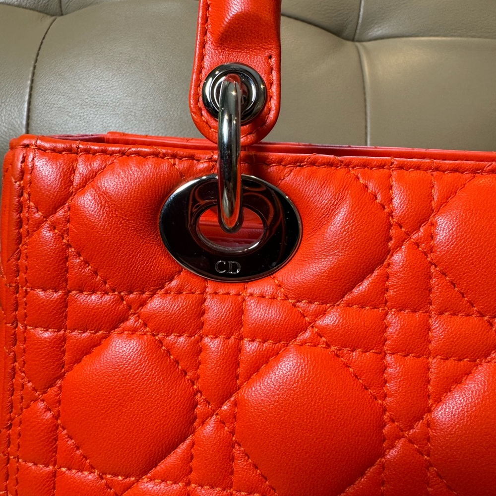Sold x Christian Dior classic Lady Dior medium - Picture 5 of 14